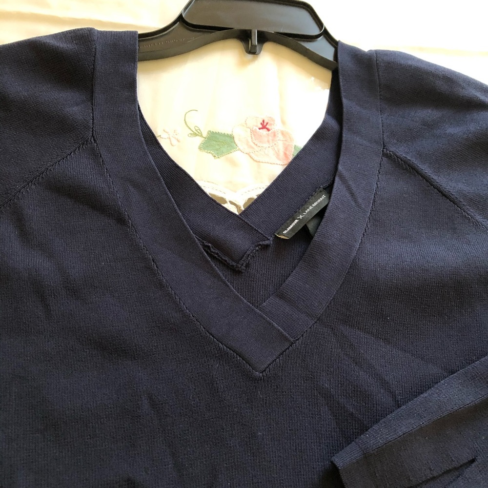 New w/ tag Double V neck sweater NWT plus size 🎁 - Picture 6 of 6